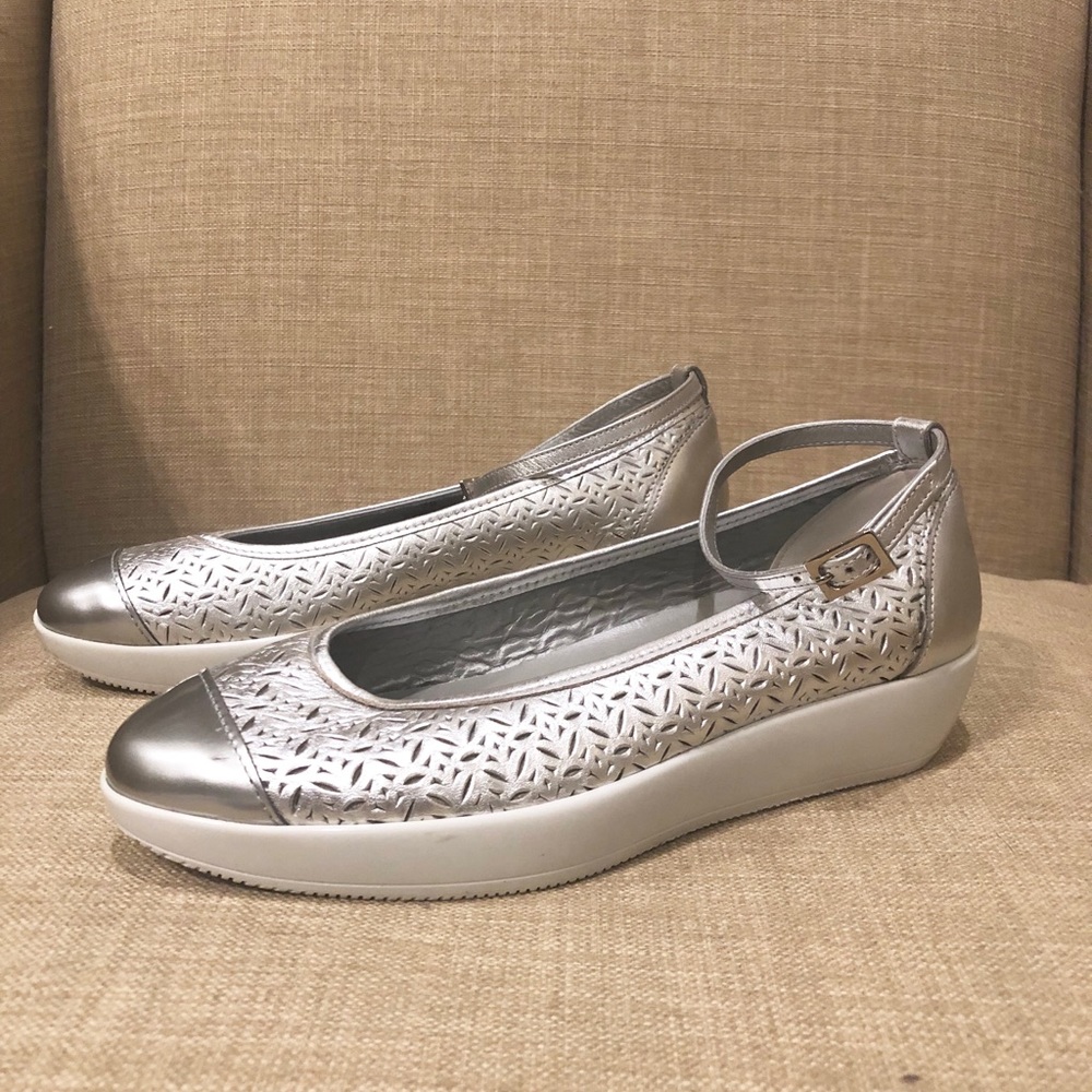 Hogan ballerina wedge
